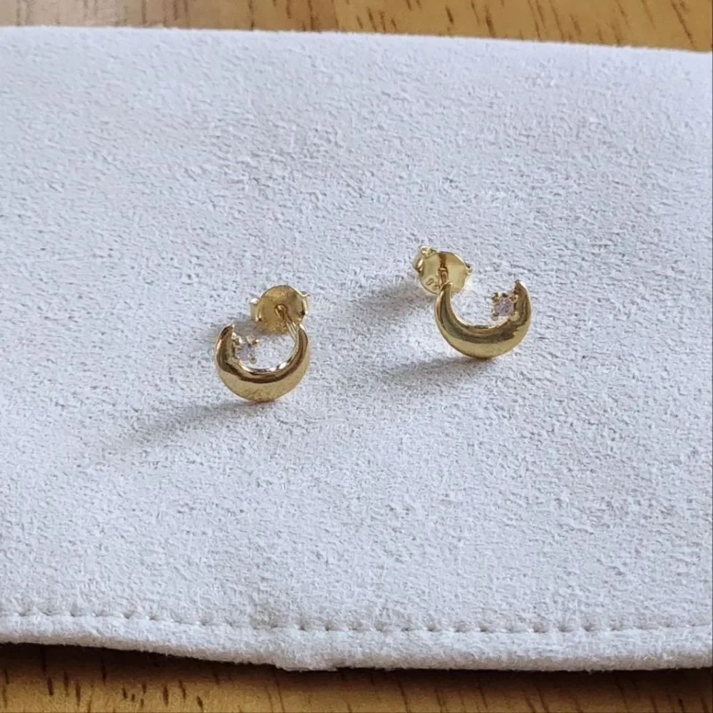 Tiny Crescent Moon Earrings With CZ 925 Silver